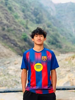 Tikaram Lopchan